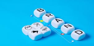 بناء الشراكات مع القطاعين العام والخاص.