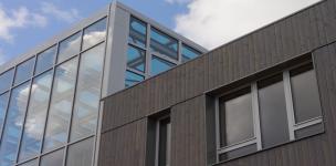 تقديم الدعم في إدارة الأصول العقارية والمالية.